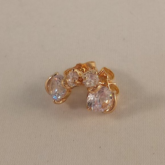18K Yellow Gold Filled Cat Shape Diamond Zircon Stud Earrings 1.28ctw - Picture 3 of 6